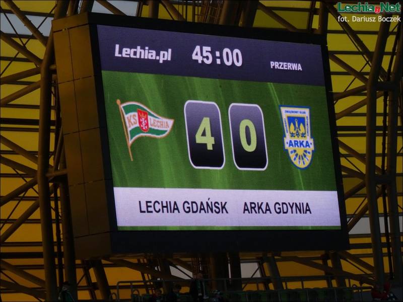 Lechia gromi Arkę po 45 minutach meczu!