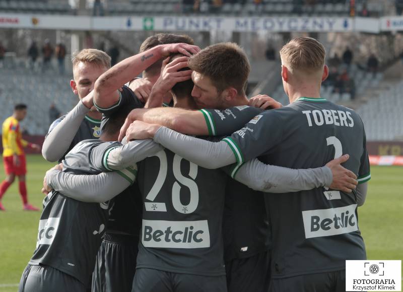 Lechia rzutem na taśmę wyszarpała zwycięstwo w Kielcach