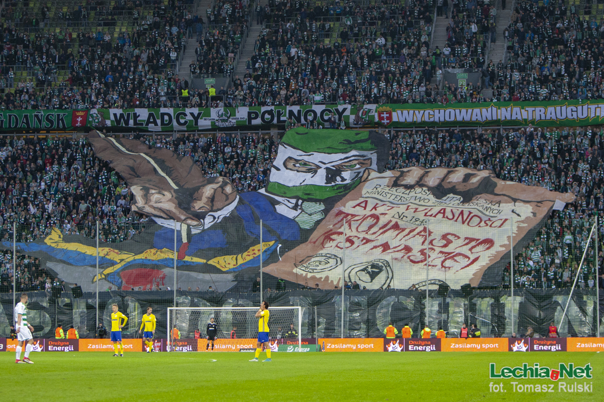 Kibice wracają na stadiony