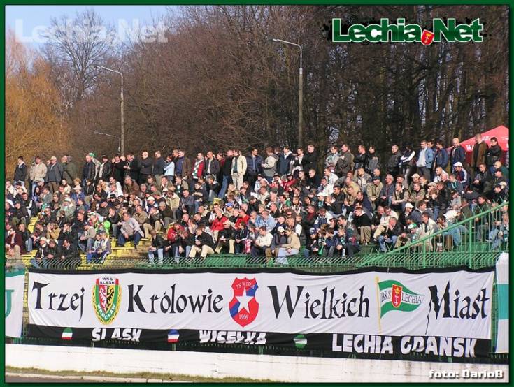 20040403lechia_cartusiakartuzy_050_20120704_1061488846
