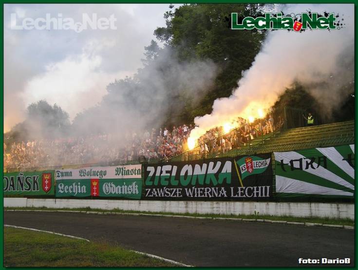 20040623lechia_pomezaniamalbork_030_20120704_1761380451