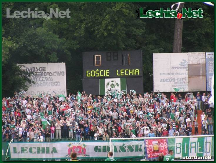 20040623lechia_pomezaniamalbork_038_20120704_1032817304
