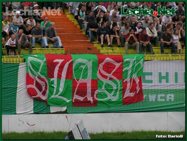 20040803lechia_szczakowiankajaworzno_071_20120704_2045243649