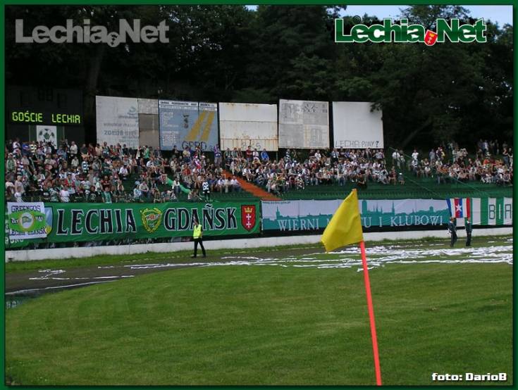 20040803lechia_szczakowiankajaworzno_075_20120704_1564976431