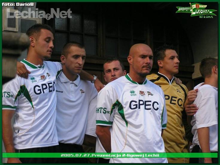 20050727prezentacjadruzyny_015_20120704_1113327393