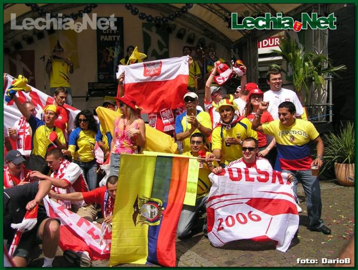 p6090119_20120704_1484076780