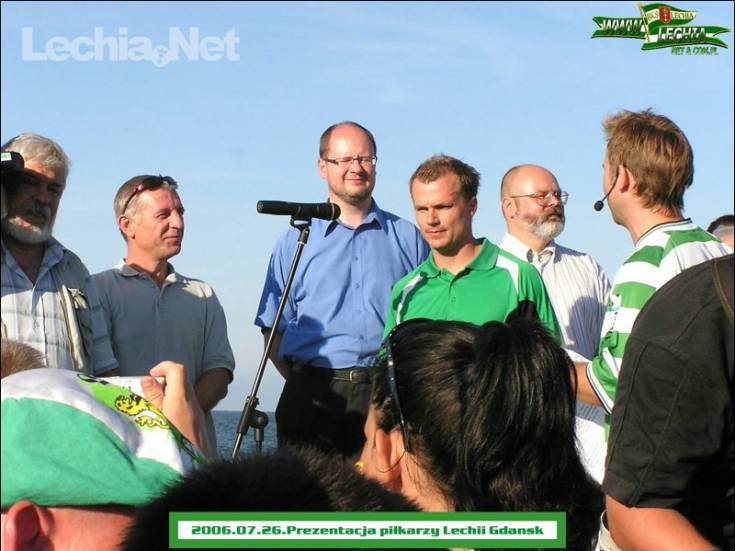 p7260792_20120705_1907917596