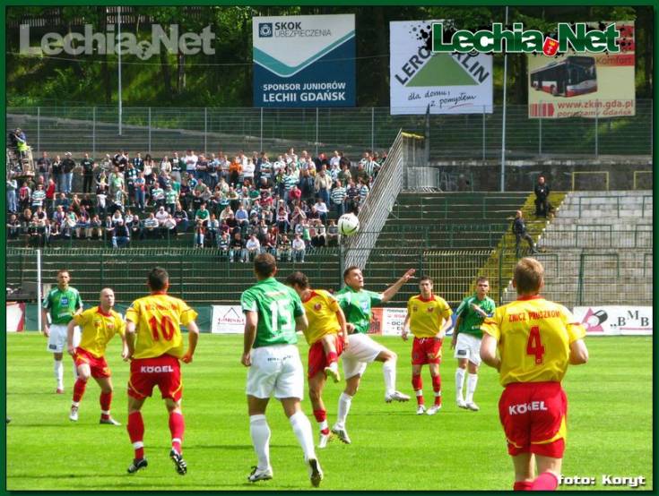 20080518lechia_zniczpruszkow_18_20120704_1506205331