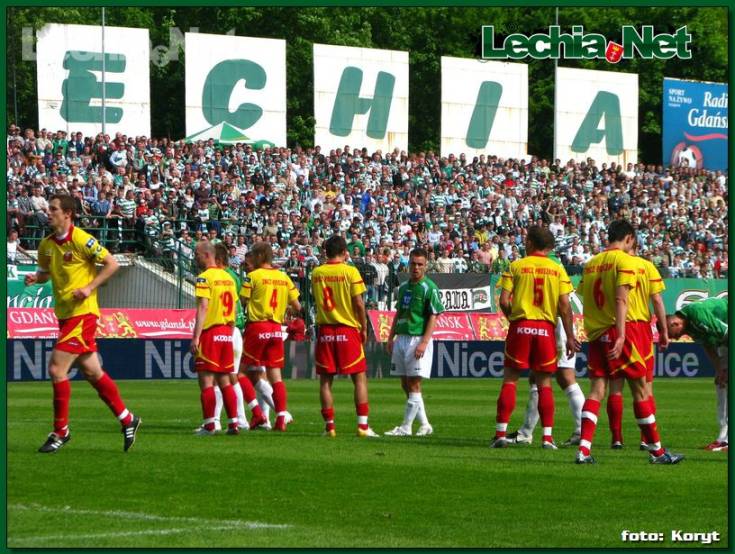 20080518lechia_zniczpruszkow_30_20120704_1710028186