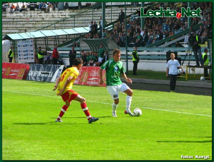 20080518lechia_zniczpruszkow_35_20120704_1802270962