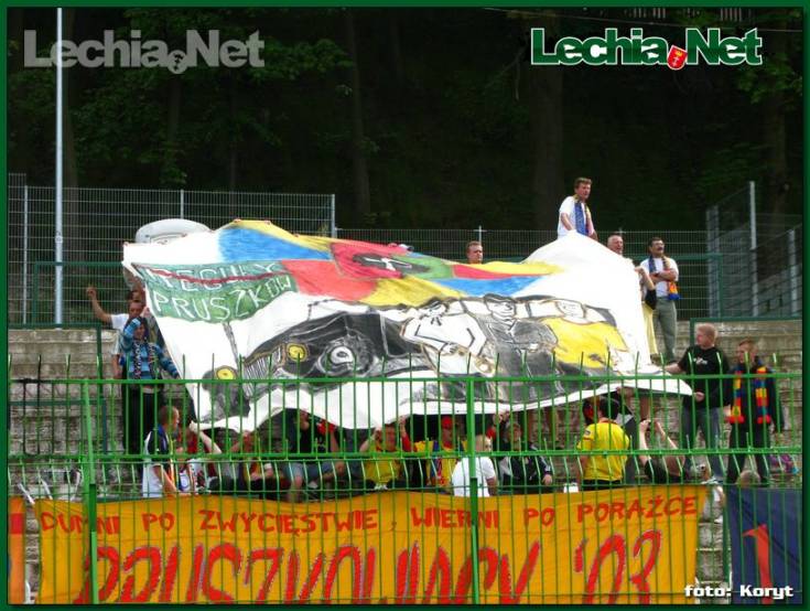 20080518lechia_zniczpruszkow_47_20120704_1572949499