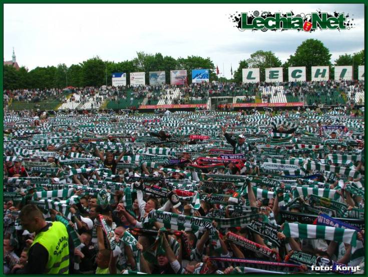 20080518lechia_zniczpruszkow_62_20120704_1522065390