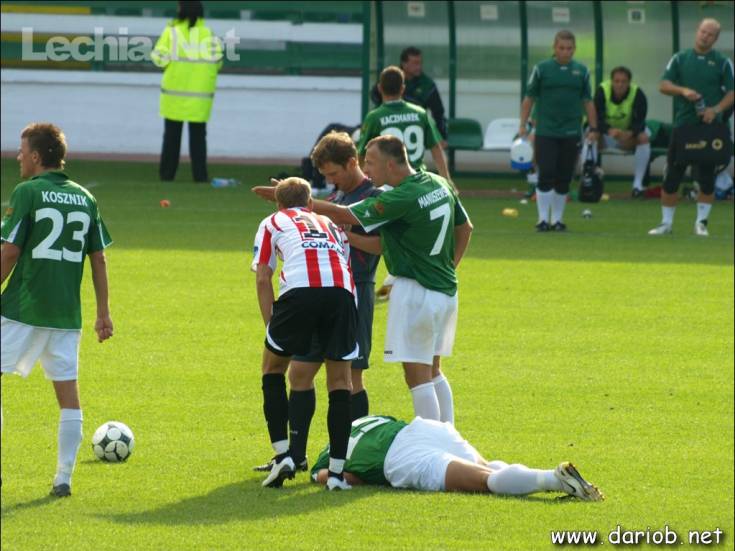 db241102_20120711_1195031800