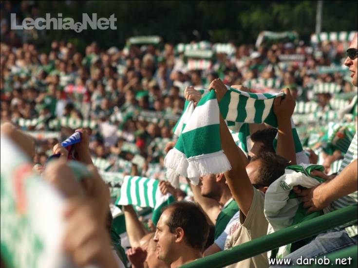 db241115_20120711_1352918733