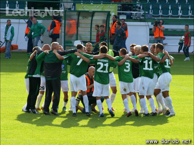 db241119_20120711_1097184346