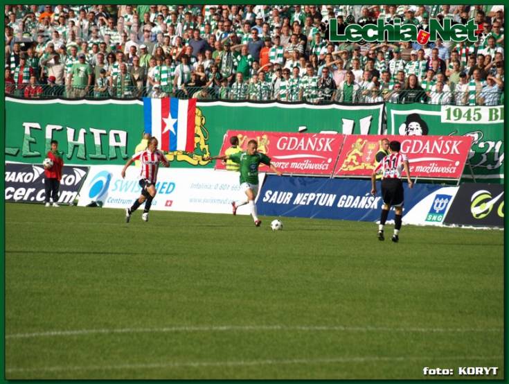 p8242129_20120711_1873473675