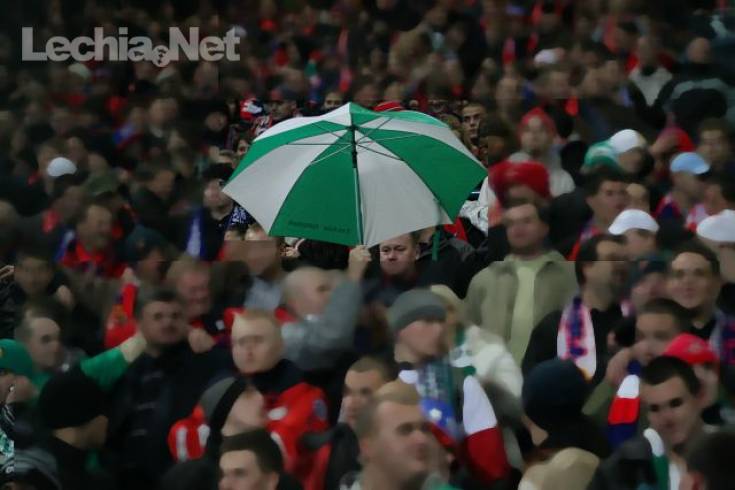 027_20120711_2064921477