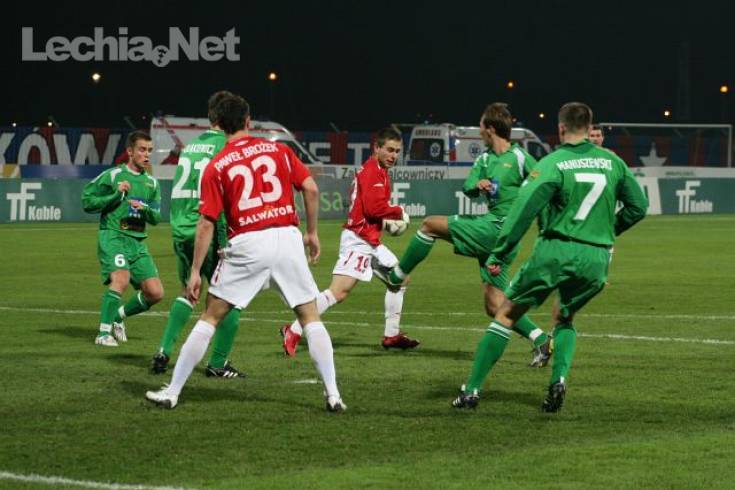 039_20120711_1827637961