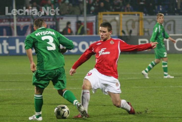 069_20120711_1007750303