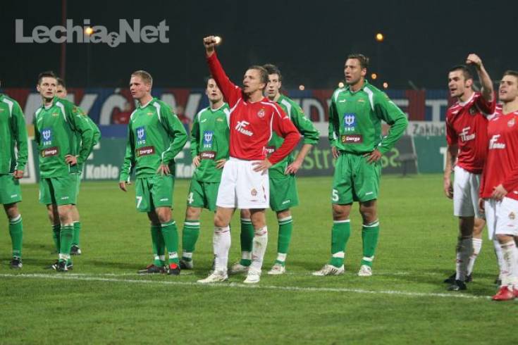 099_20120711_1946424935