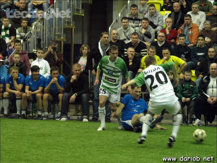 db304431_20120711_1279525840