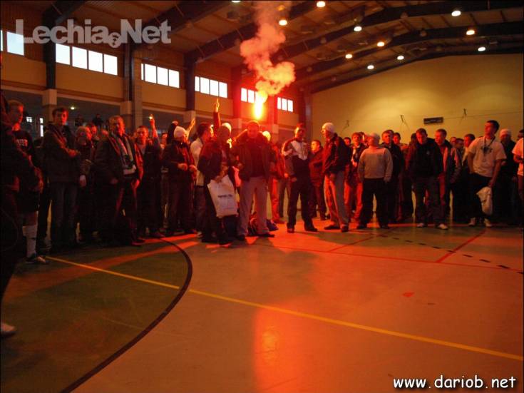 db215539_20120711_1788323083