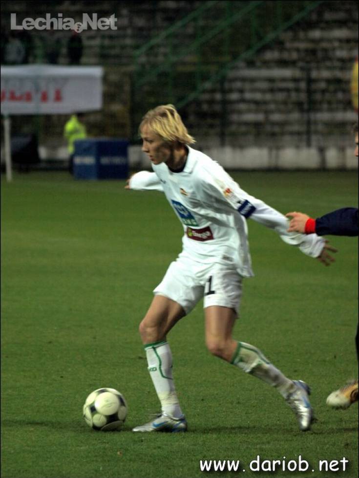 db115267_20120715_1909236576