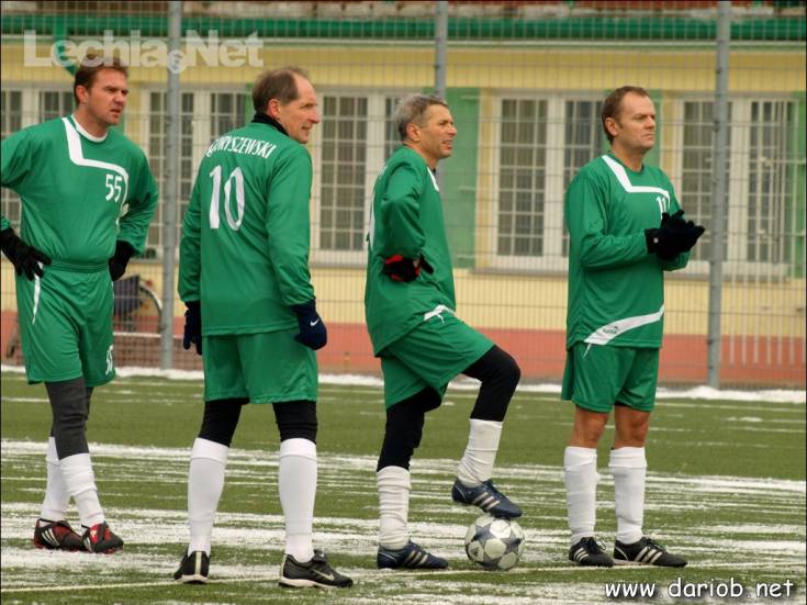 db319248_20120715_1788902976