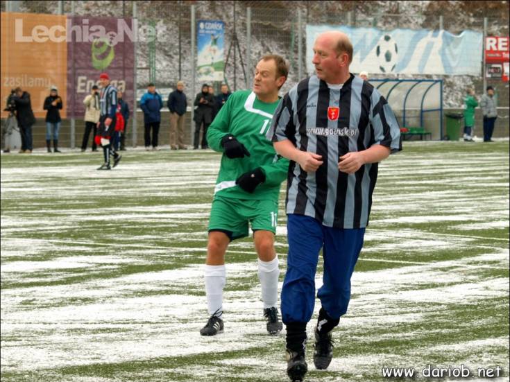 db319303_20120715_1937999172