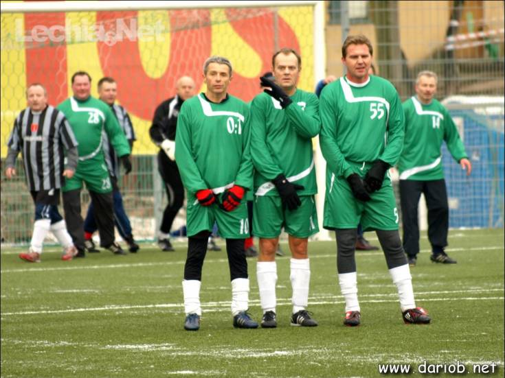 db319312_20120715_1860441714