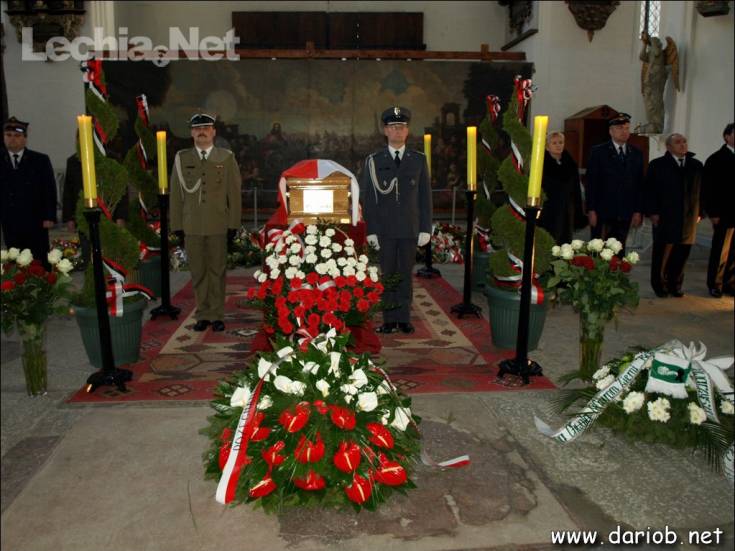 db201280_20120715_2011987967