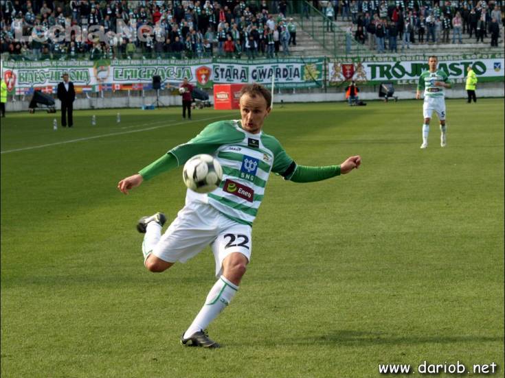 db201196_20120715_1935143440