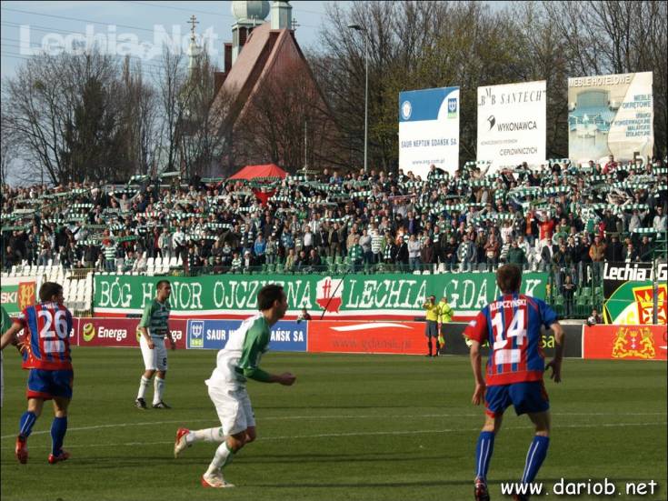 db201235_20120715_1145831495