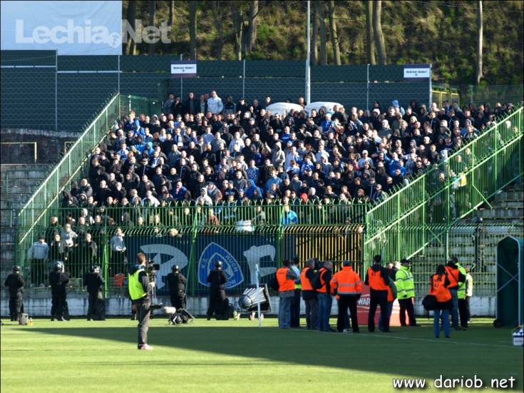 db251433_20120715_1076871158