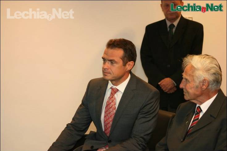 img_8277_20120717_1288127878