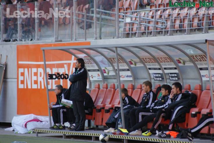 43_20120717_1890623668