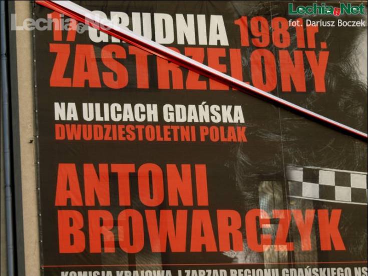 db090852_20120717_1957626849