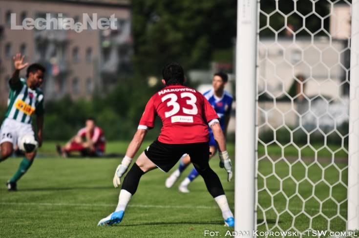 n-9_20120718_1801600356