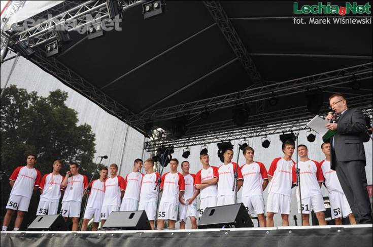 20120813_181714_20120925_1227318595