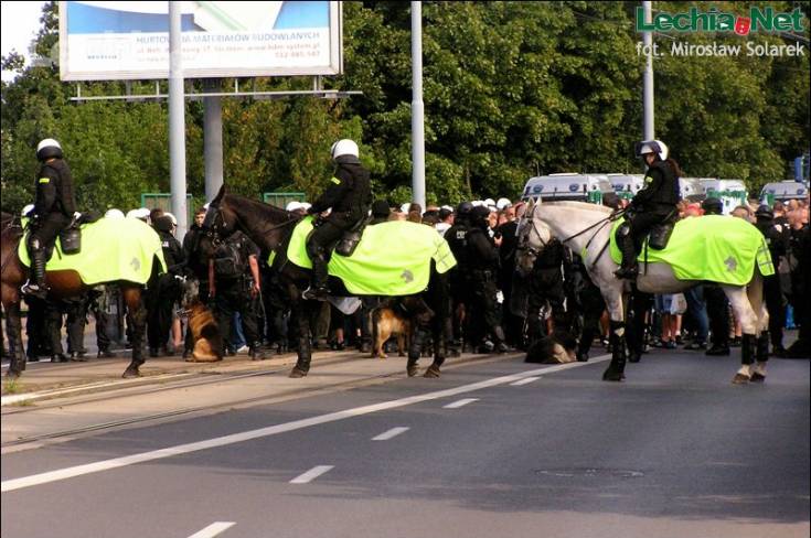 p1010196_20120925_1407940890