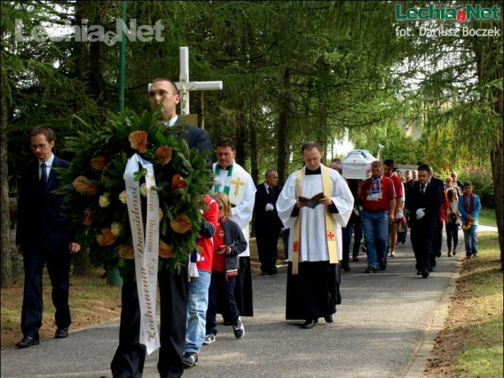 db217227_20120925_1910806764