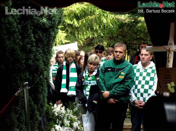 db217252_20120925_1922260545