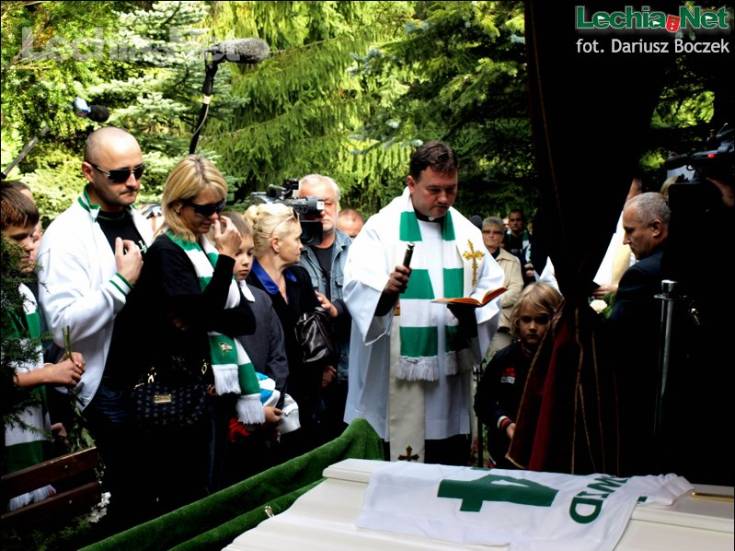 db217254_20120925_1368076129