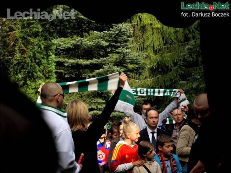 db217274_20120925_1639346471