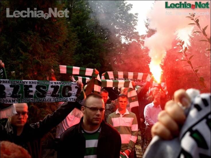 db217278_20120925_1813385381