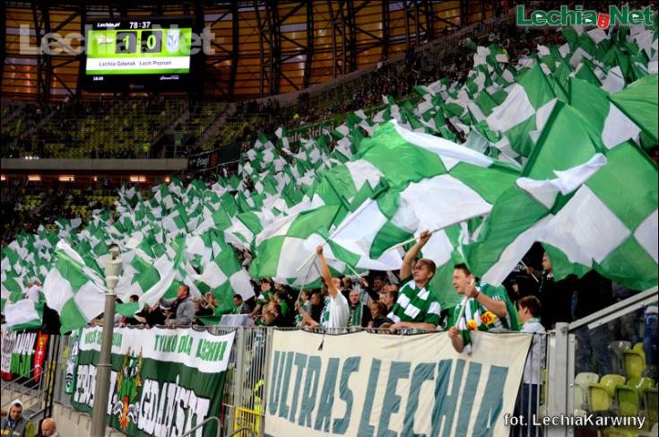 lechia_lech_088_20121002_1566405935