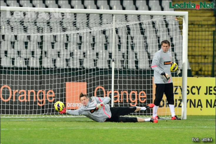 201211120028_20121113_1143339652