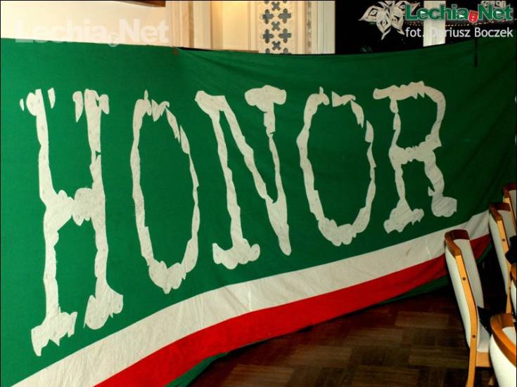 db217979_20121221_1981855859