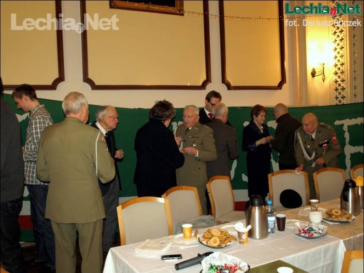 db217992_20121221_1597840591