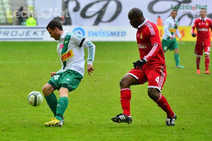 201304010014_20130403_1686401419